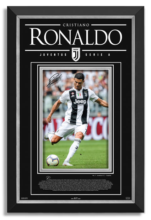 Cristiano Ronaldo Facsimile Signed Autographed Juventus F.C. - Archival Etched Glass ™ 3D-Shadowbox Museum Frame